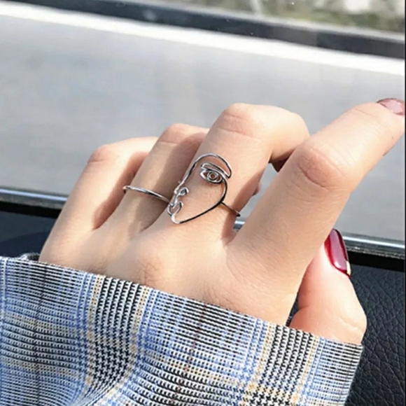 WOMAN'S STAMPED S925 STERLING SILVER ADJ ABSTRACT FACE RING - Picture 5 of 5